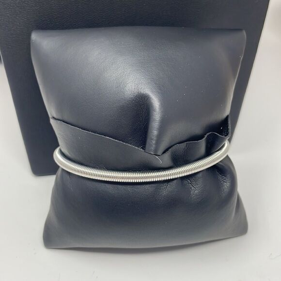 Evil Eye Heart Charm Stretchy Bangle Bracelet - Picture 4 of 6